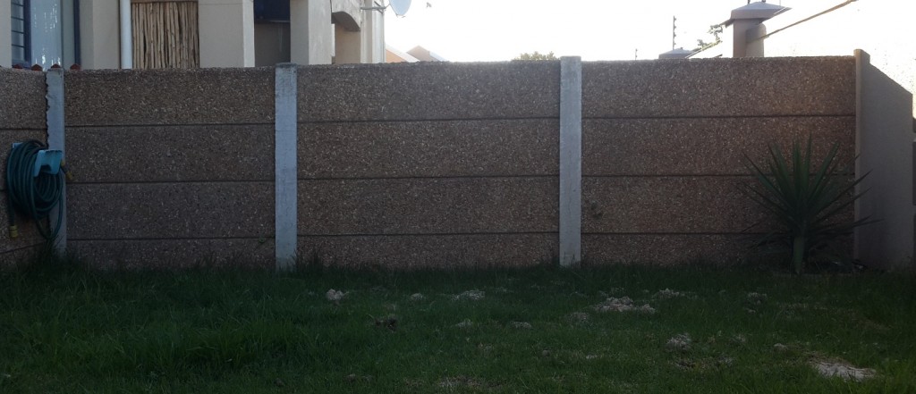 1.1 Trellis Garden Before